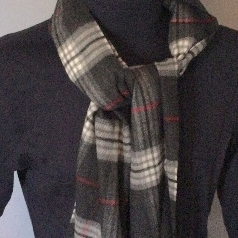 Cashmink by V. Fraas acrylic scarf